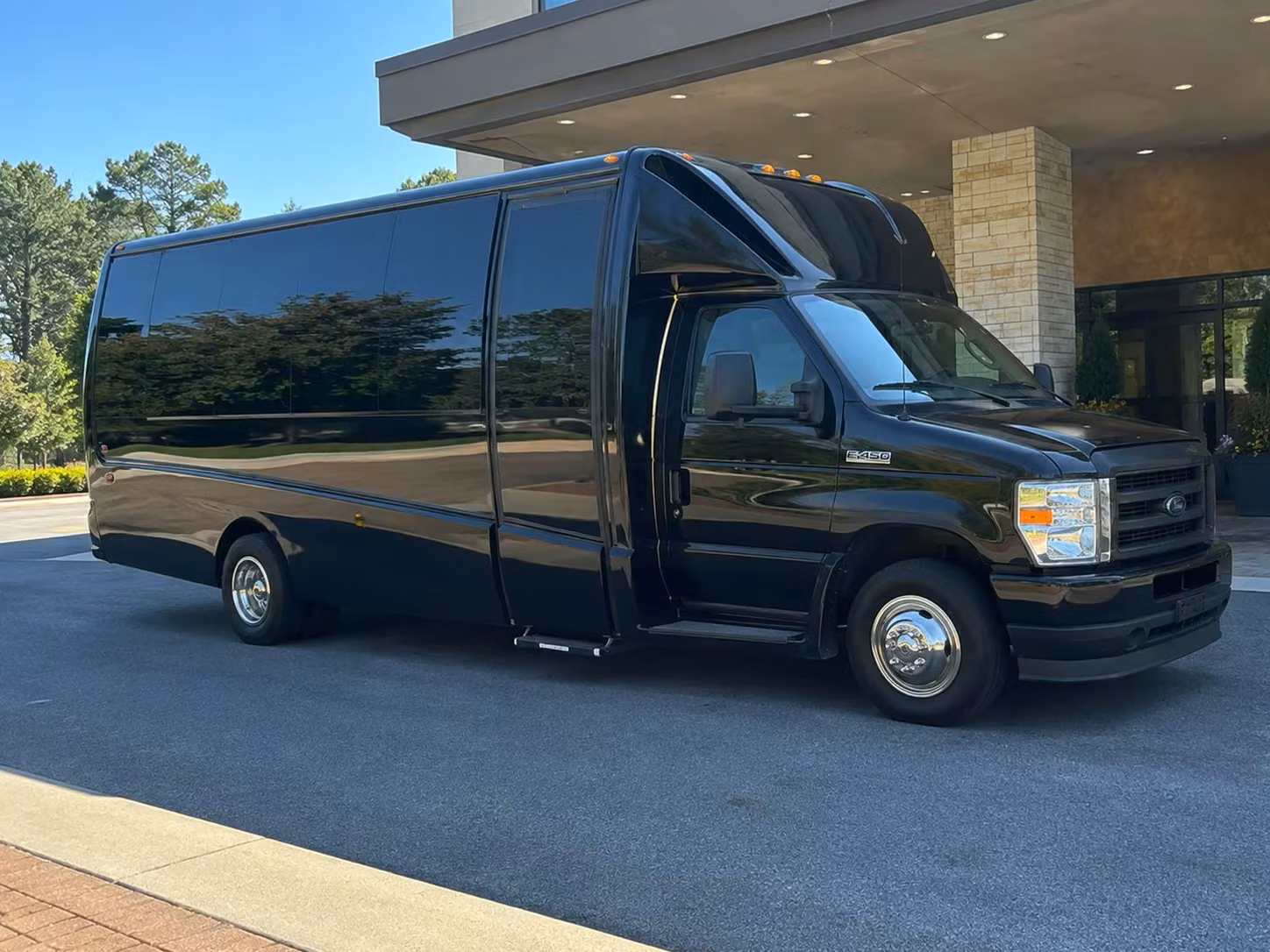 20 passenger minibus