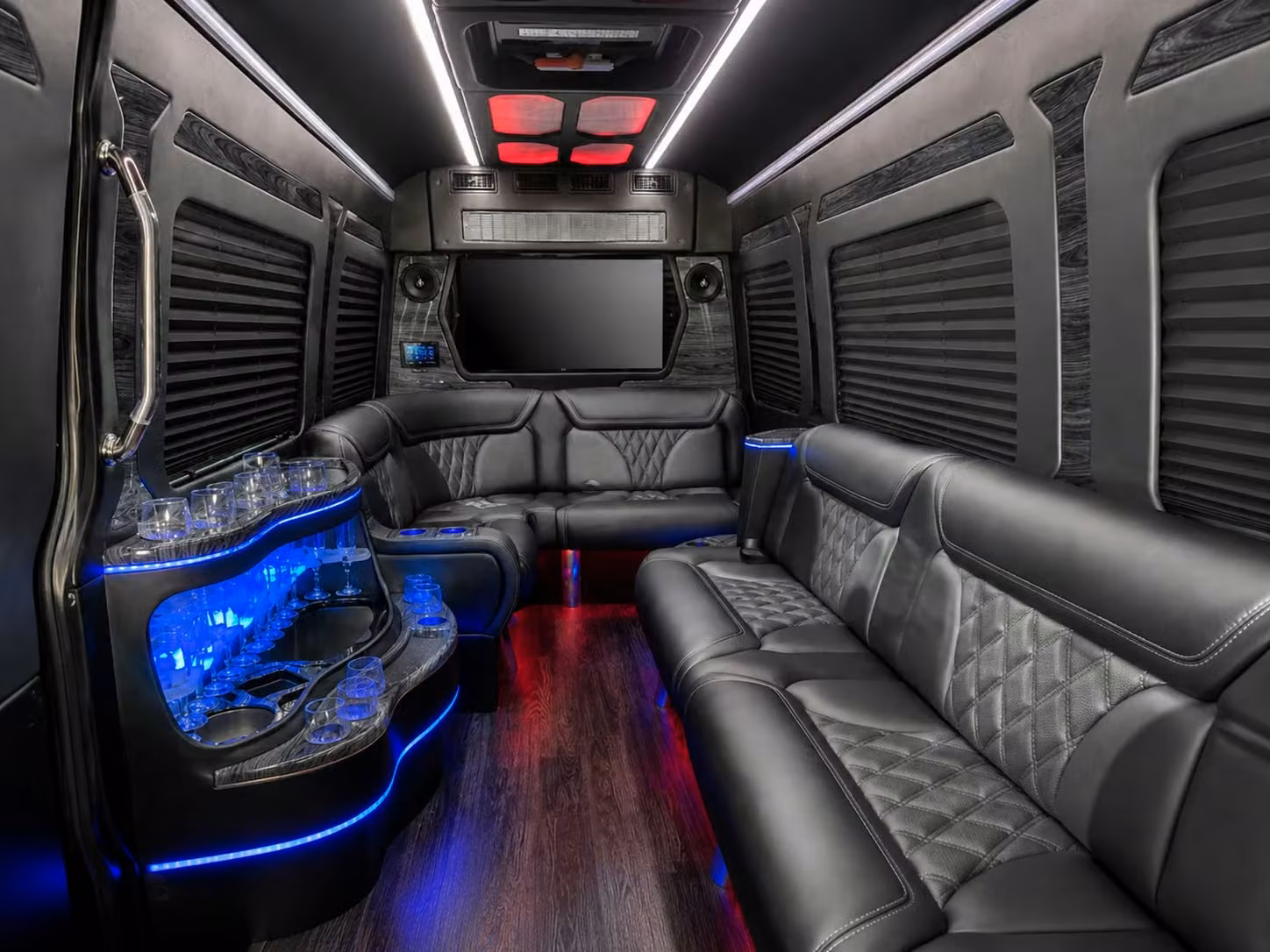 airport transfer shuttles for mckinney business travelers and executive teams
